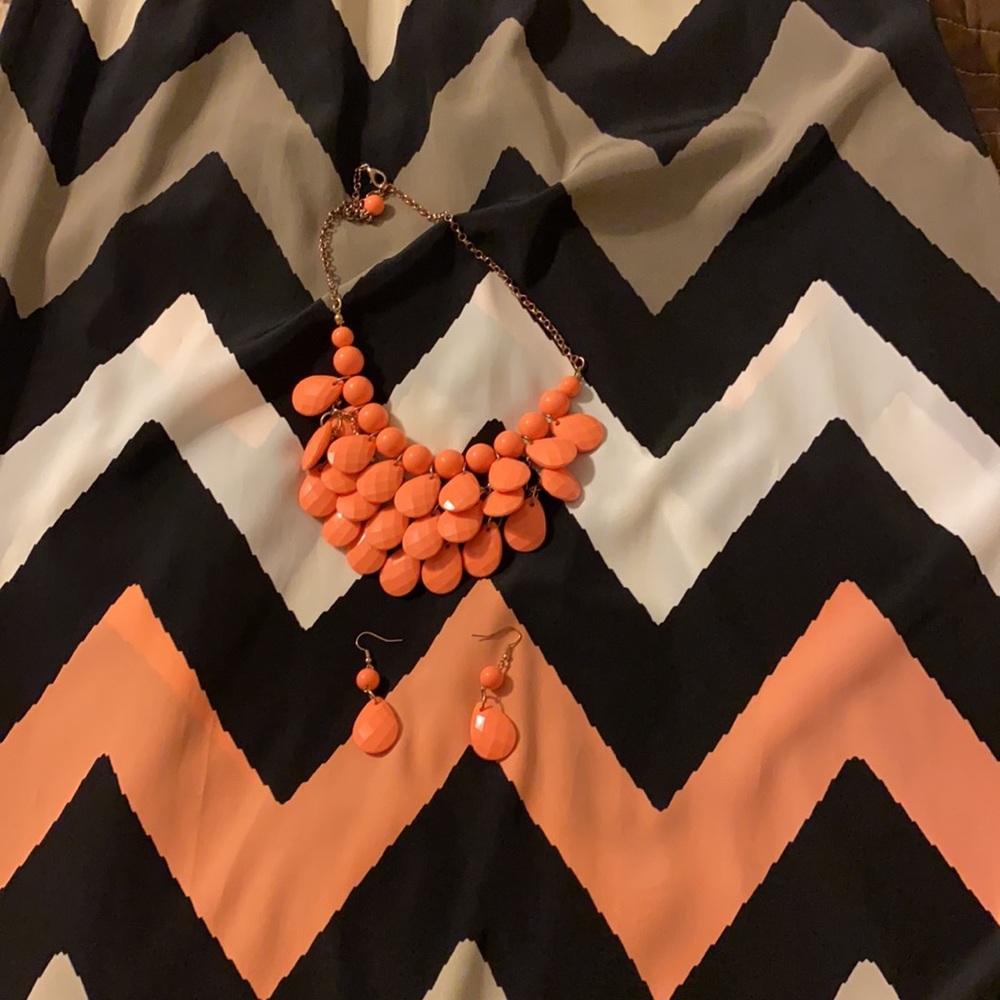 Only worn twice! Full length maxi dress! - Picture 5 of 7